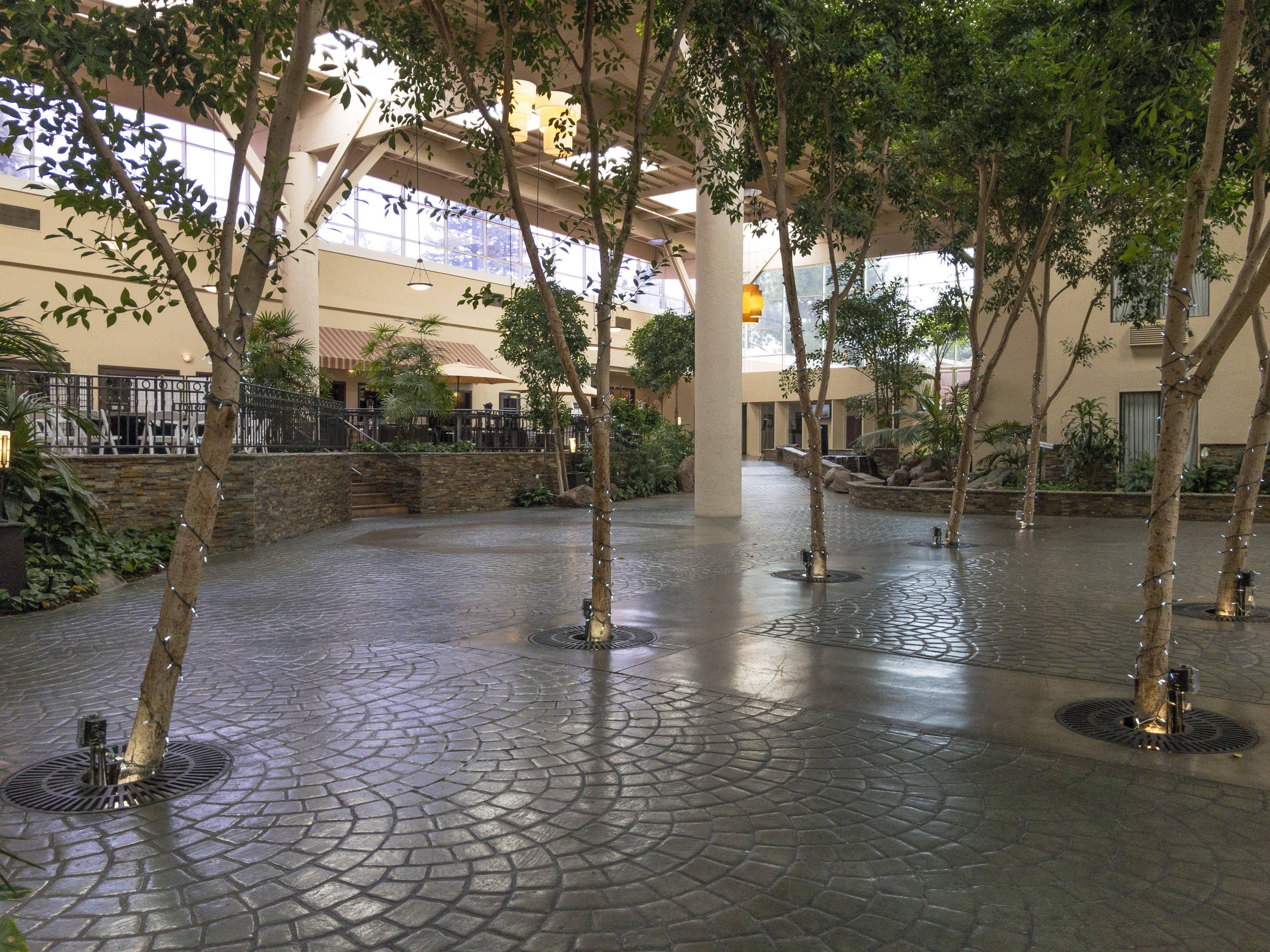 Concord Plaza Hotel Exterior foto